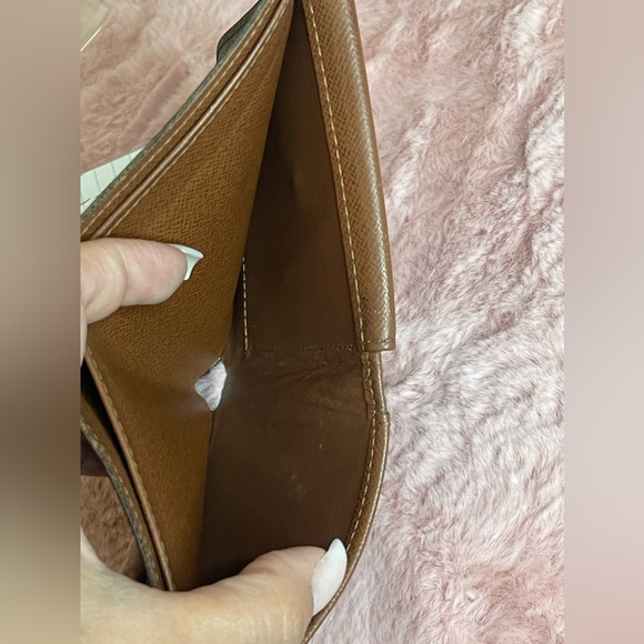 Louis Vuitton Monogram Men’s Wallet - Date code VI0021 - Picture 11 of 13